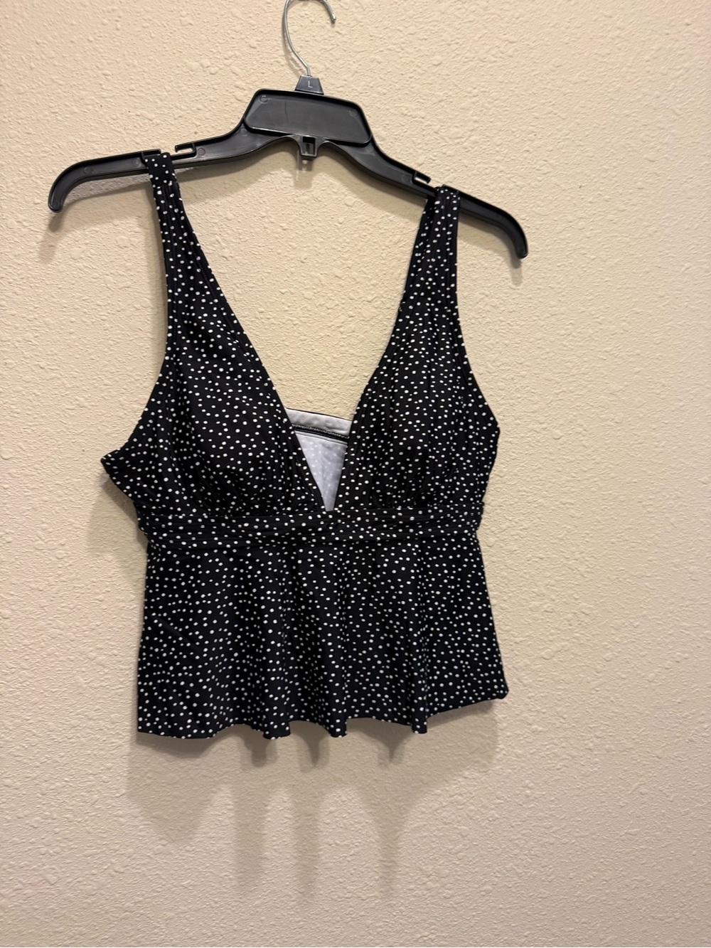 Kona Sol Black and White Polka Dot V-Neck Swim Tankini Top